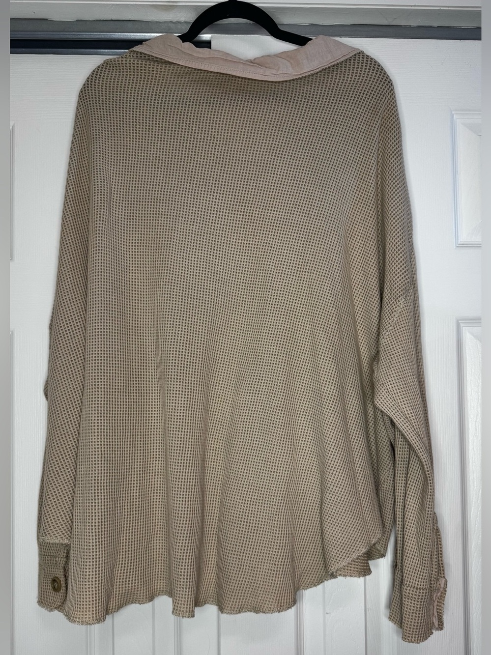 BiBi Beige Waffle Knit Button-Down Oversized Shacket - Size L NWT - Picture 4 of 5